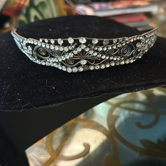 Antique Accessories - Tiara 1900’s early 1800’s unique hard to find ok condition not perfect FIRM